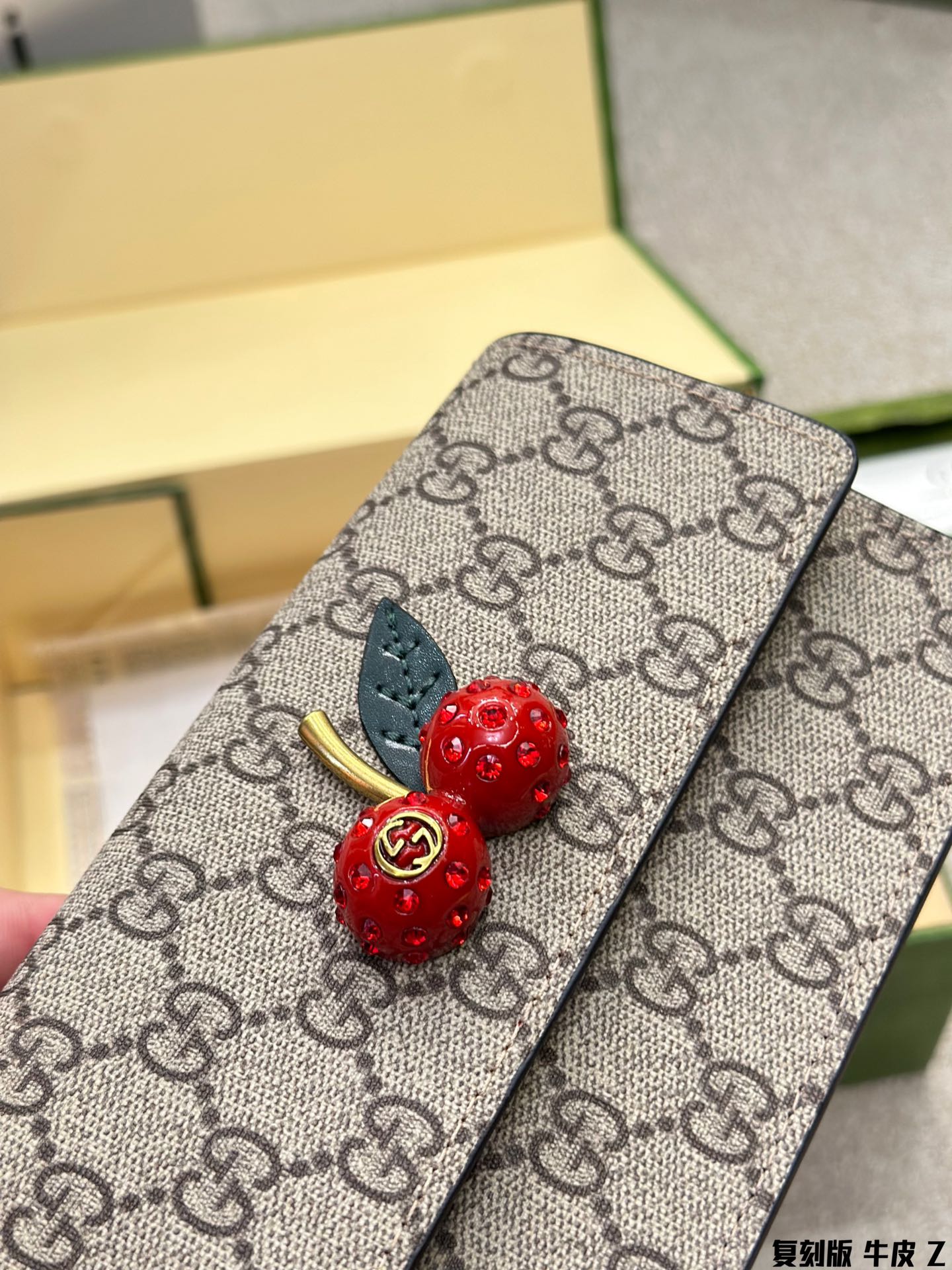 Gucci Cherry Bag Three-Dimensional Rhinestone Shoulder Bag