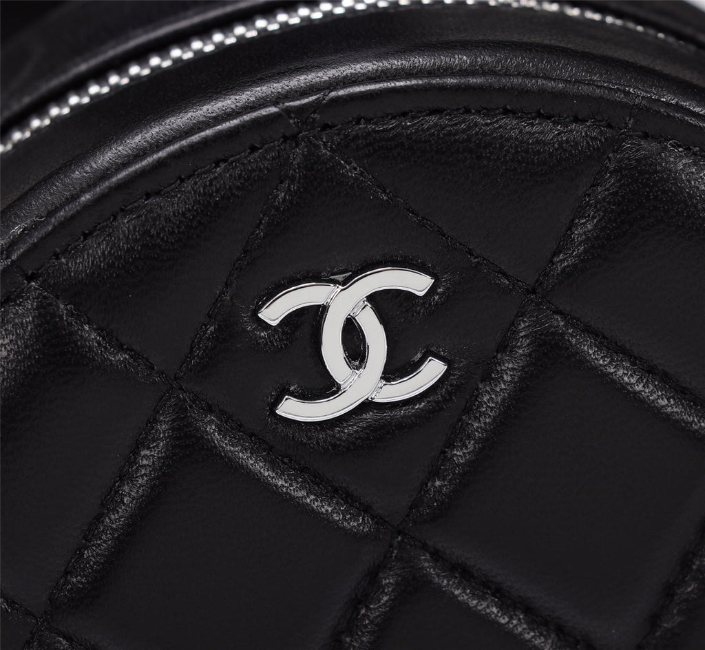 CHANEL Lambskin Quilted Round Clutch With Chain Black