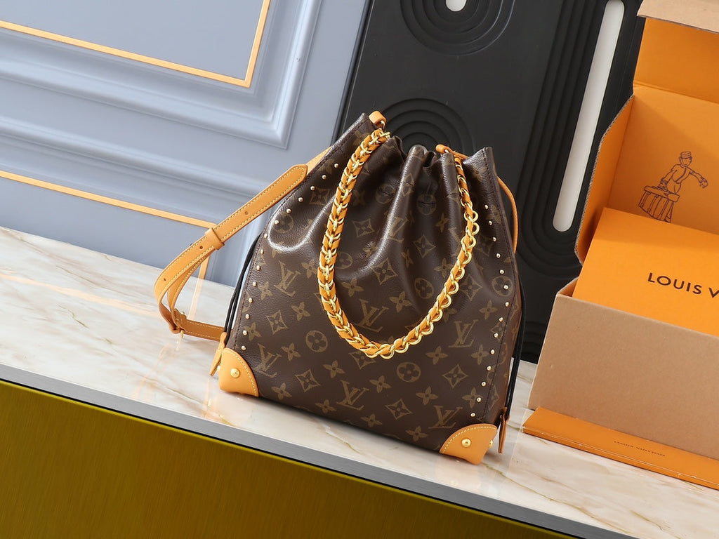 Louis Vuitton 2025 Cruise Noe Trunk bucket bag 22  x 25 x 8 cm